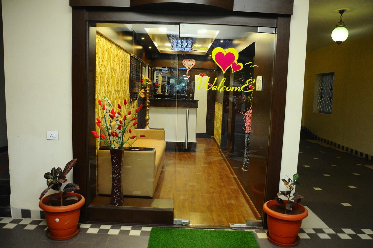 Hotel Lovely Nest Coimbatore Exteriör bild